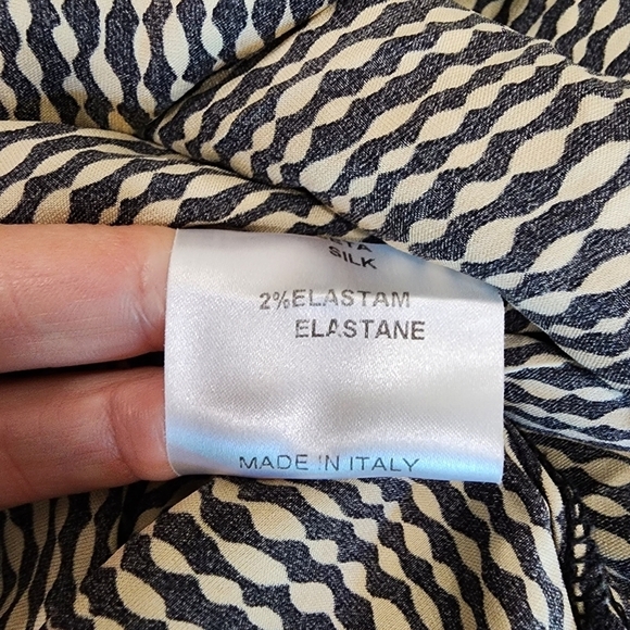 Flavio Castellani 100% Silk Dress V Neckline Front/Back Italian size 42 or 6 US - Picture 7 of 10